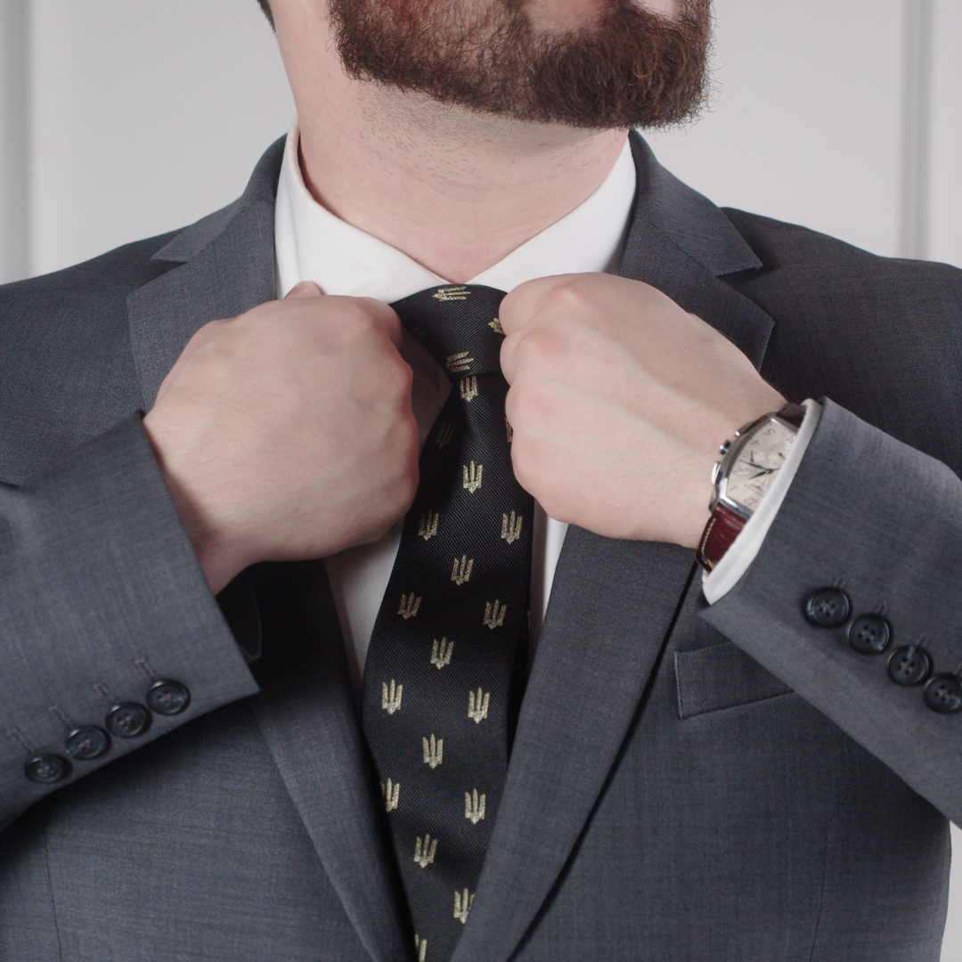 КРАВАТКА | ВОРОНЯЧИЙ ЧОРНИЙ